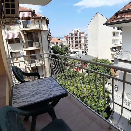 Casa de hóspedes Diamandievi 3*