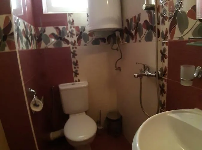 Gæstehus Diamandievi 4*