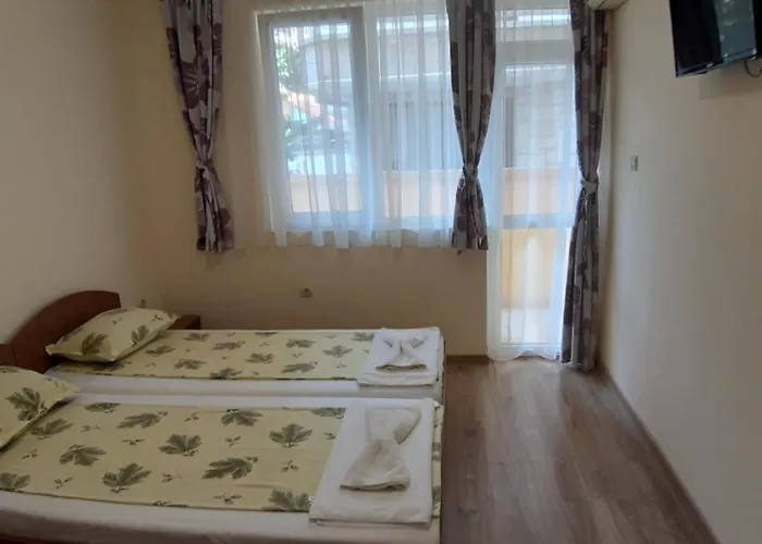 Diamandievi 4* Νεσέμπαρ