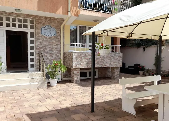 Diamandievi Πανσιόν