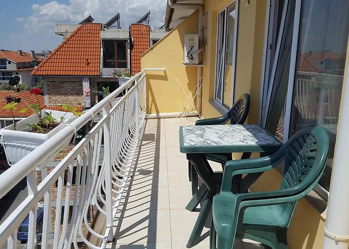 Diamandievi Νεσέμπαρ