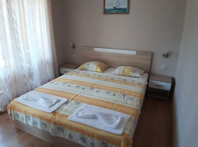 Πανσιόν Diamandievi Νεσέμπαρ